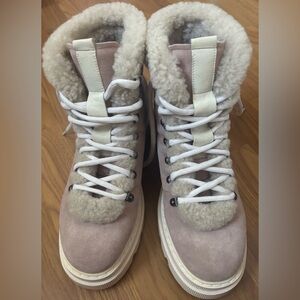 NWOB Voile Blanche Pink Shearling Winter Boots Size EU 40 US 9-9.5